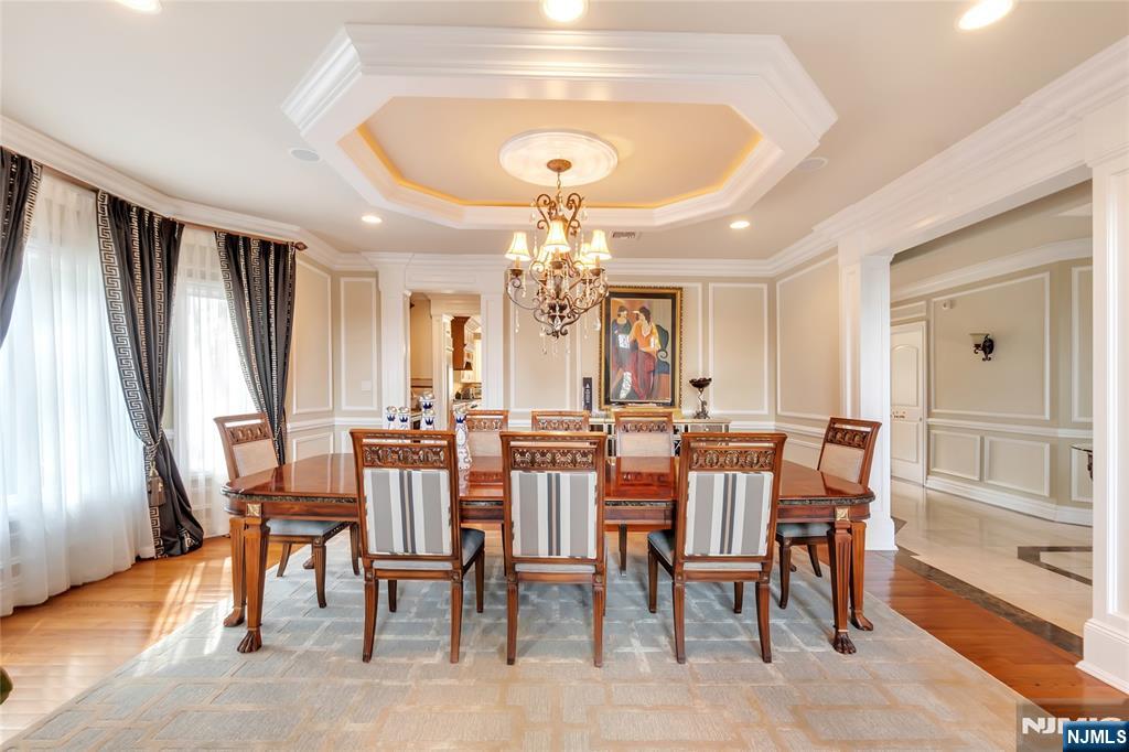 1115 Briar Way