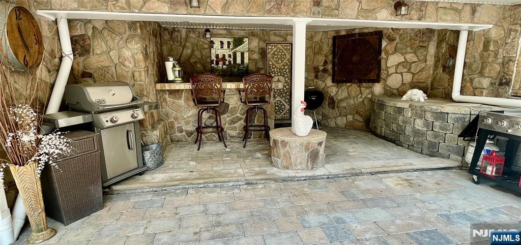 317 Rock Ridge Court