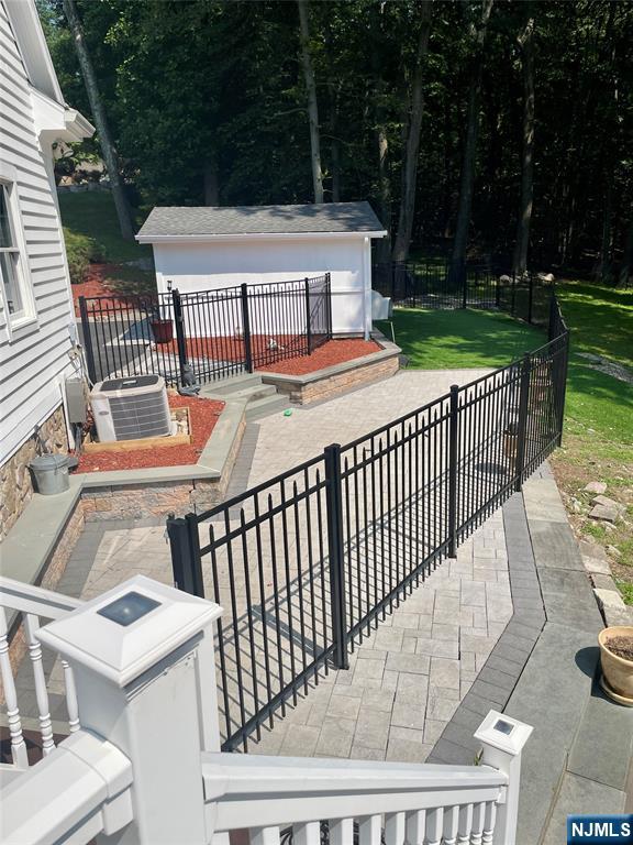 317 Rock Ridge Court