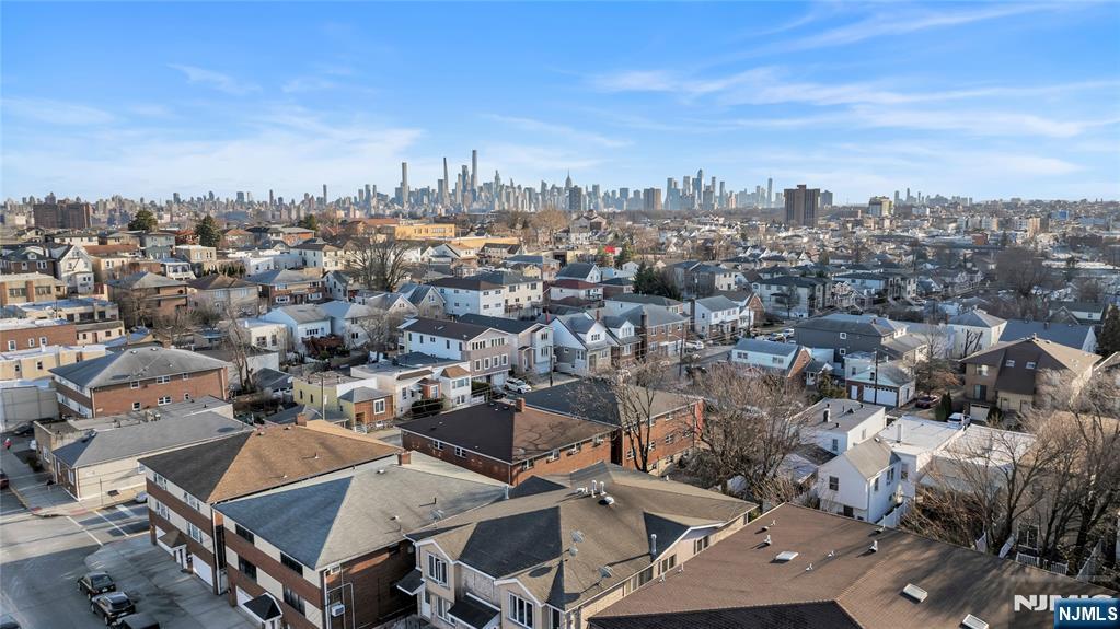 491 Walker Street 3C