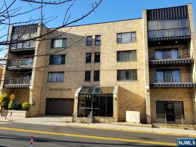 9055 Palisade Avenue 43