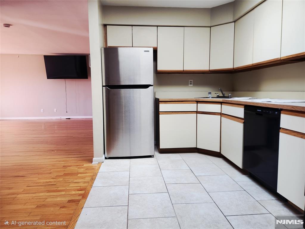9055 Palisade Avenue 43