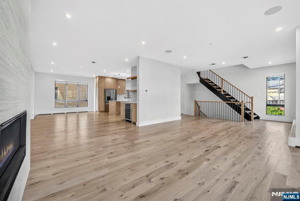 1157 Inwood Terrace