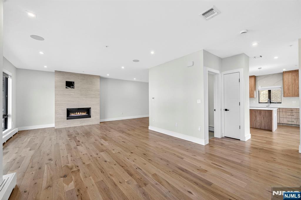 1157 Inwood Terrace