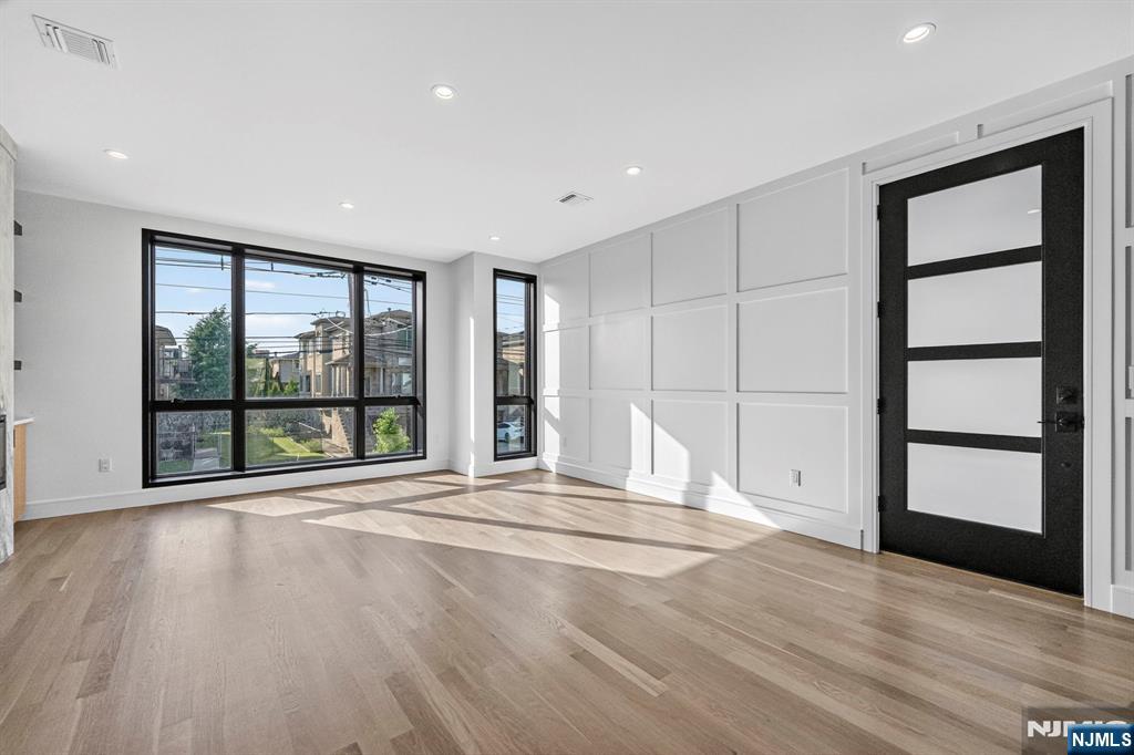 504 2nd Street A