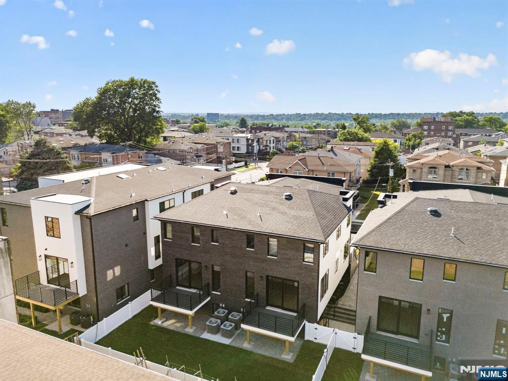 504 2nd Street A