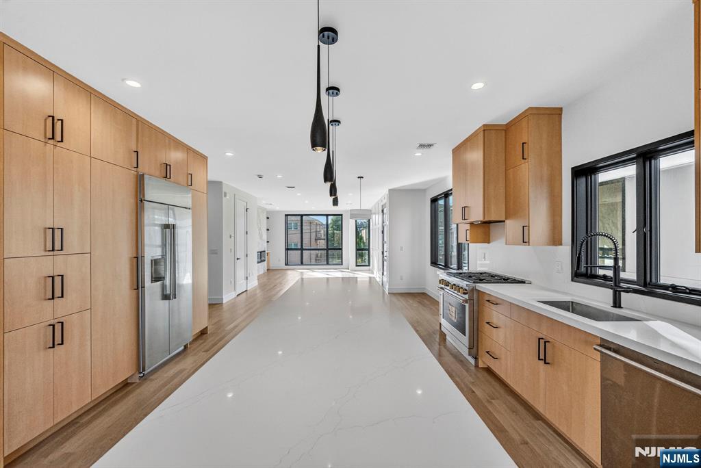 504 2nd Street A