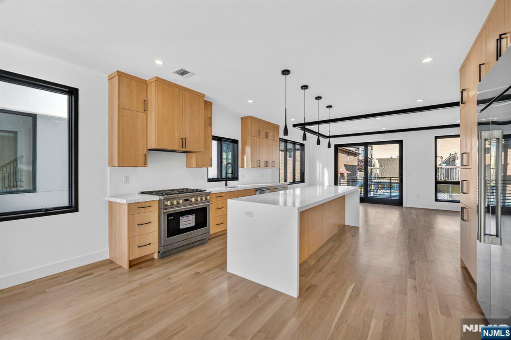 504 2nd Street A