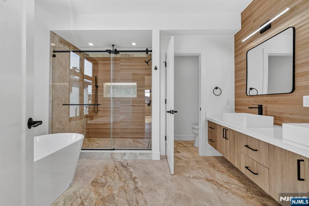 504 2nd Street A