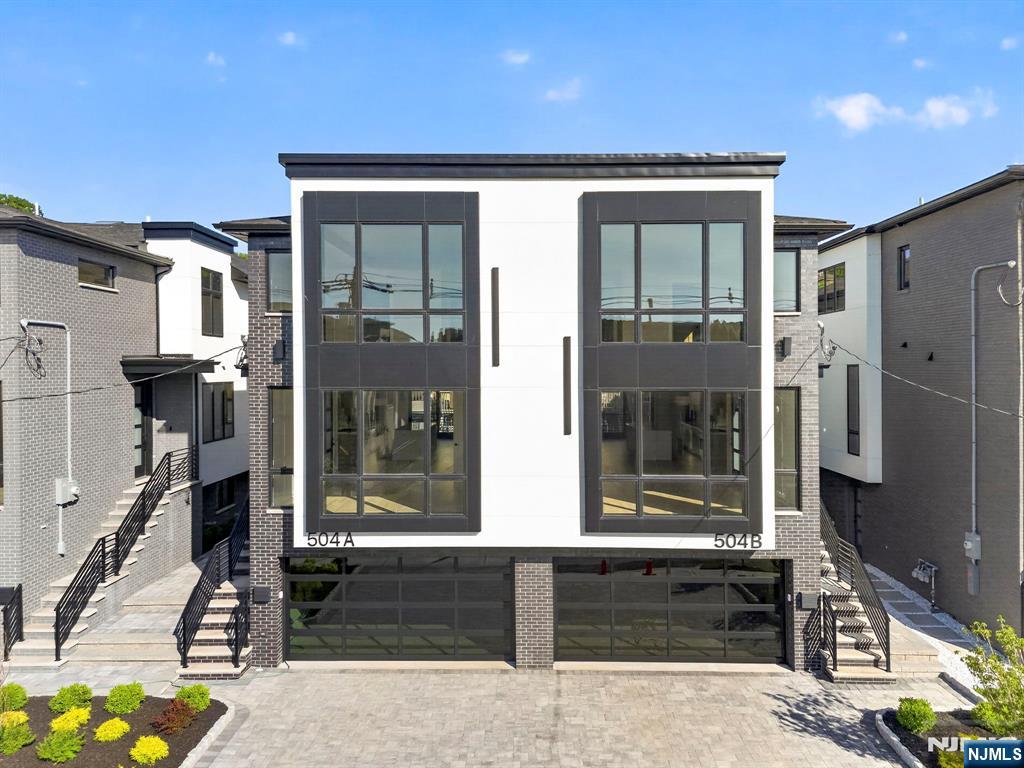 504 2nd Street A