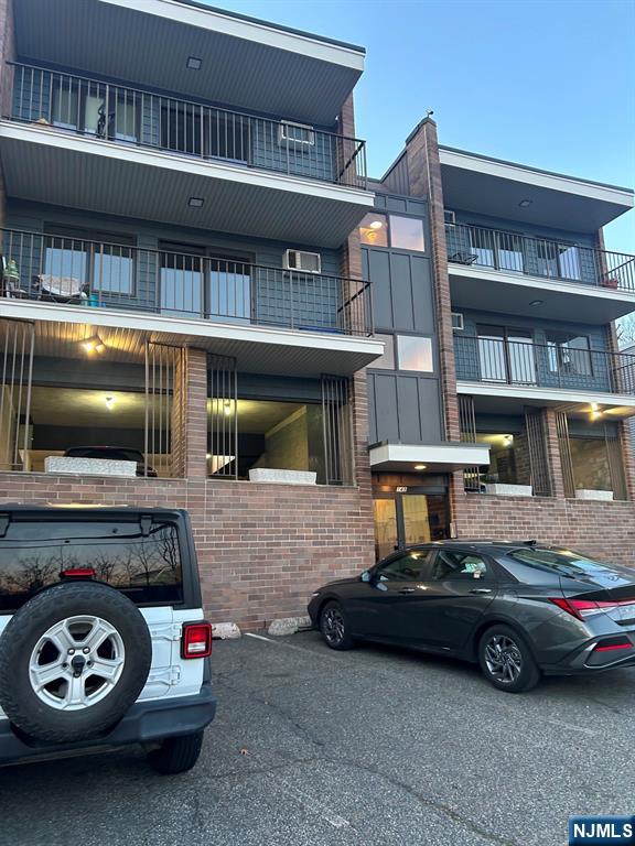 148 Undercliff Avenue