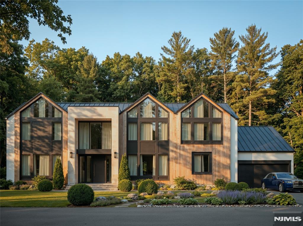 44 Pine