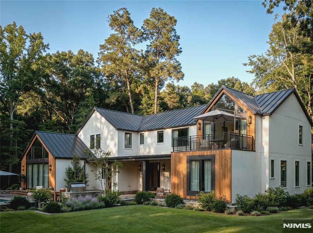 44 Pine