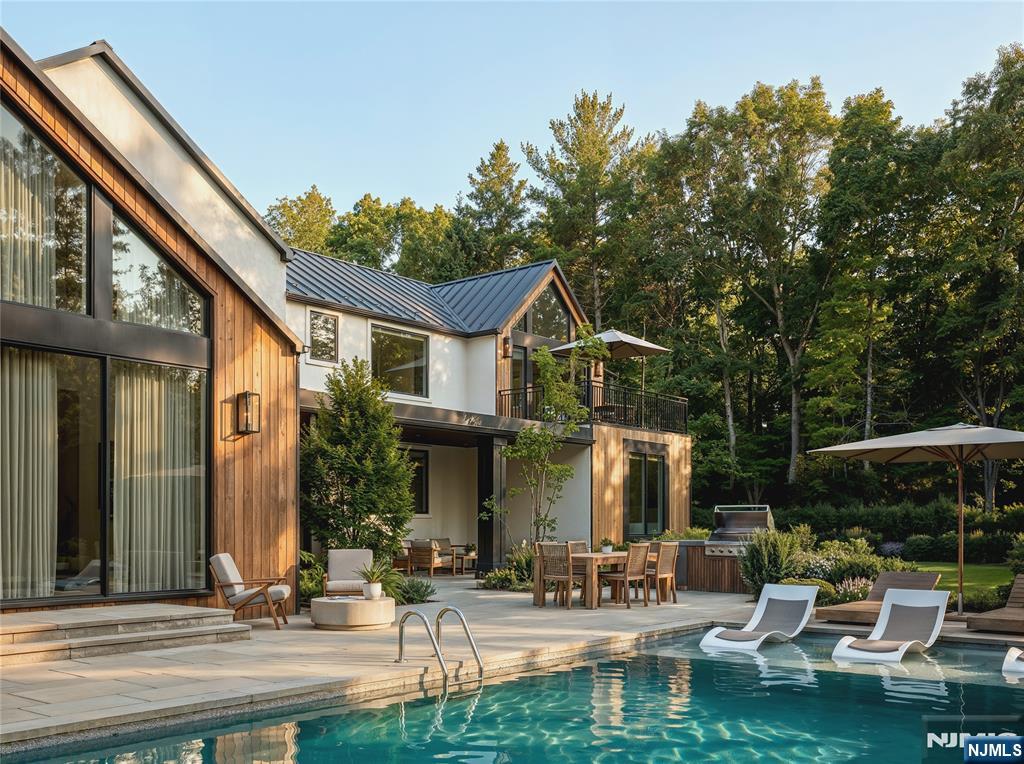 44 Pine
