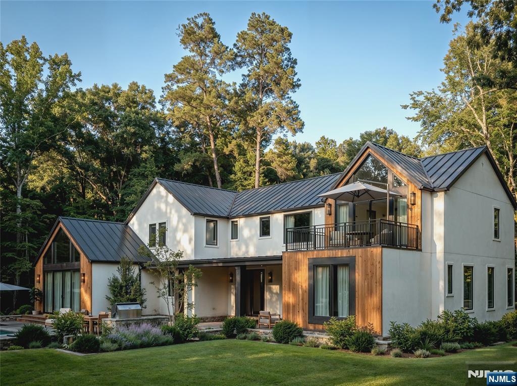 44 Pine