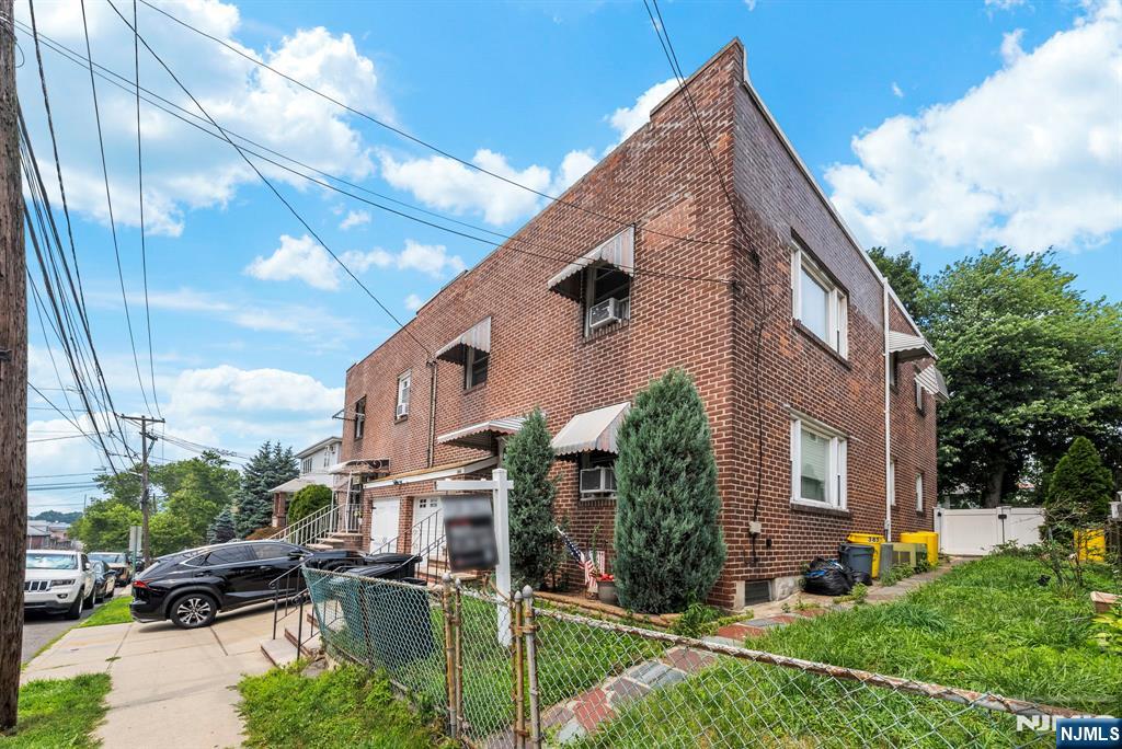 385 McKinley Street