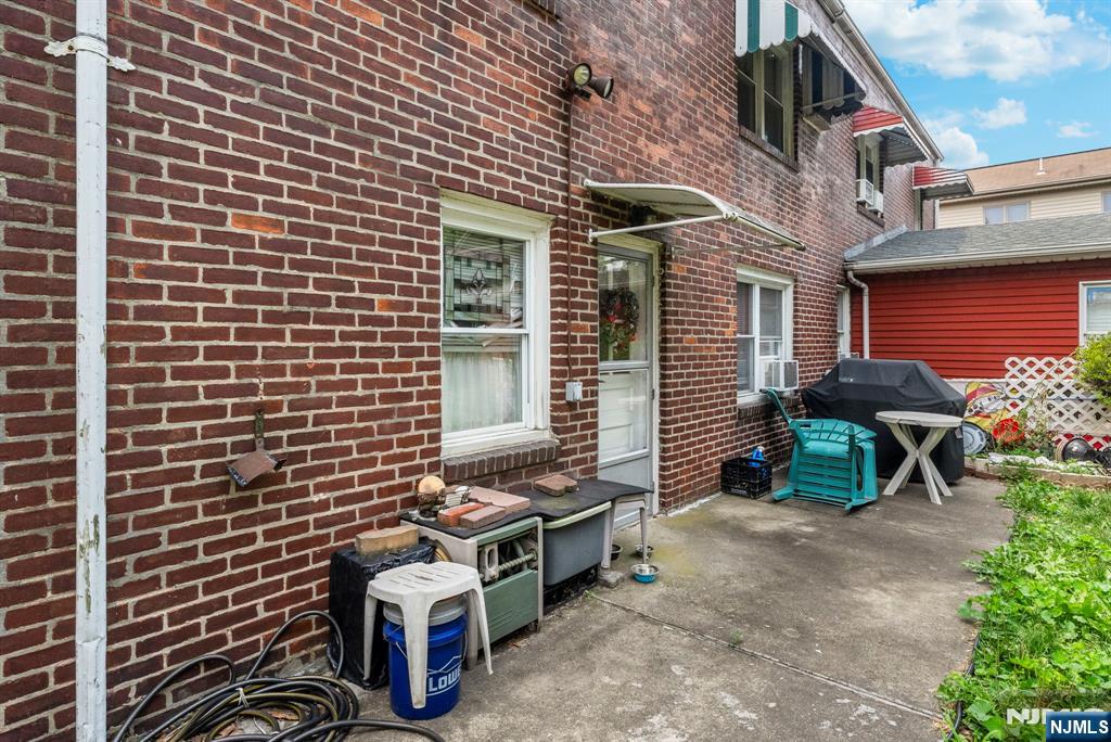 385 McKinley Street