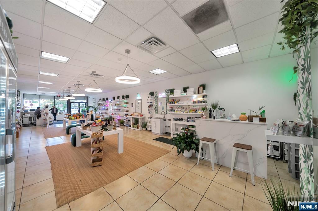 824 Broad Avenue 2