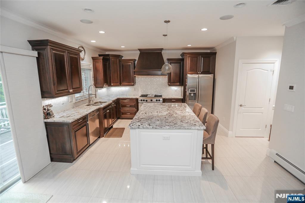 296 Forest Road