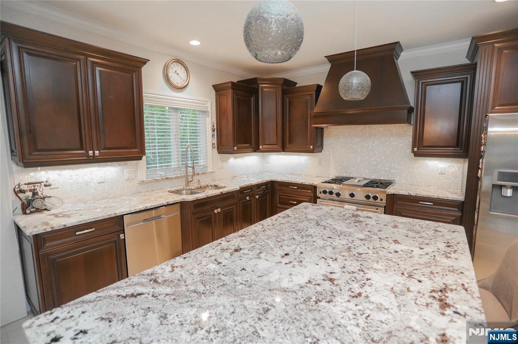 296 Forest Road