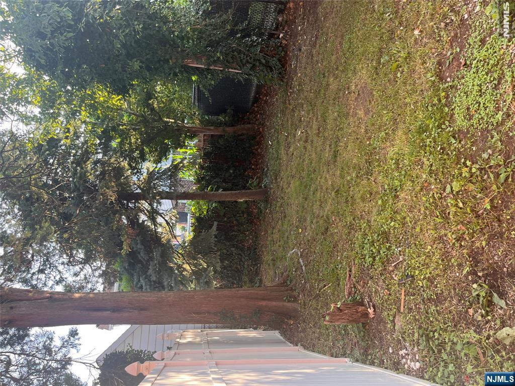386 Lawton Avenue