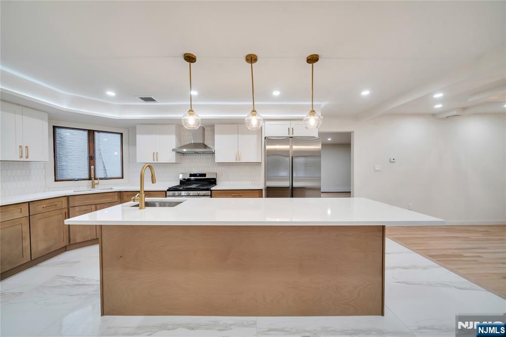 468 Morse Avenue