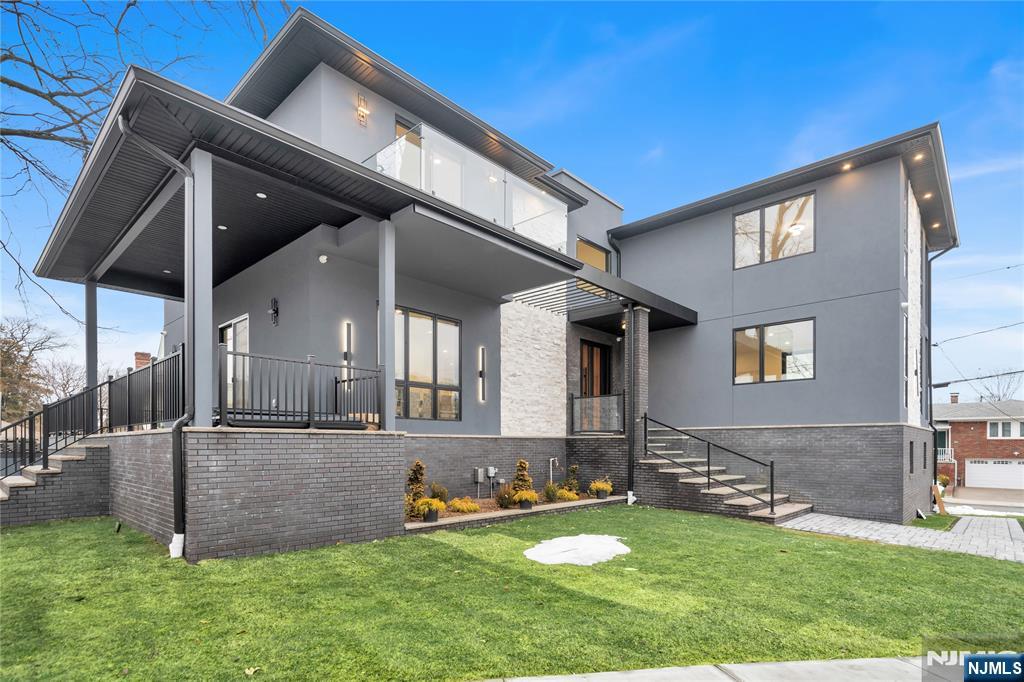 283 Bluff Road