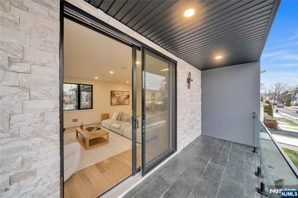 283 Bluff Road