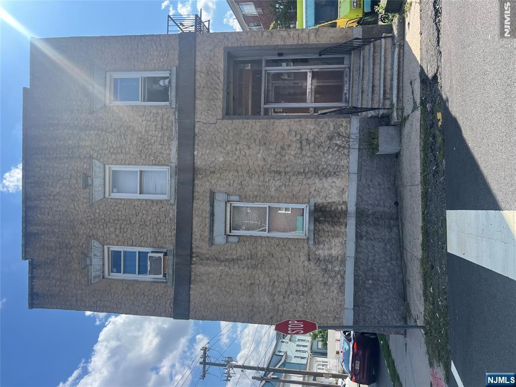 300 Wilson Avenue 1