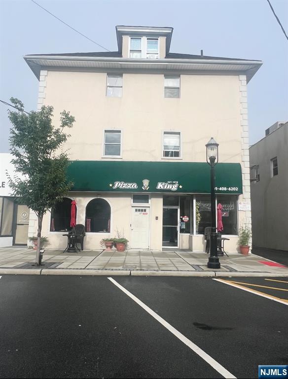 807 Abbott Boulevard 4