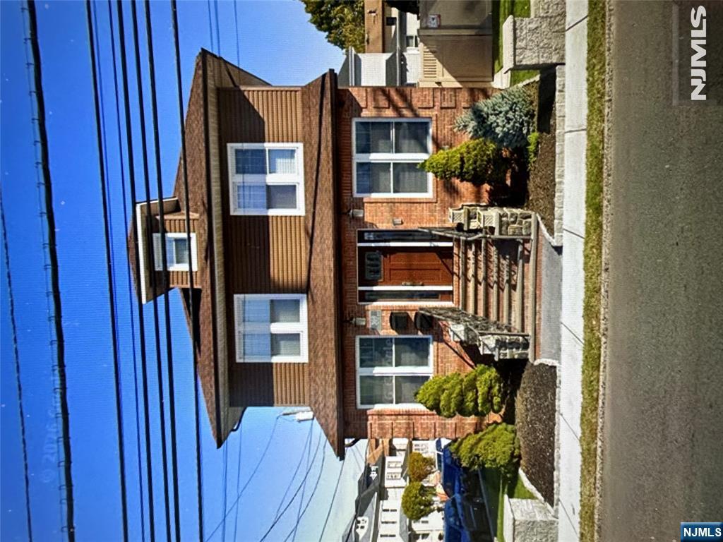 369 Edgewater Road 1FL