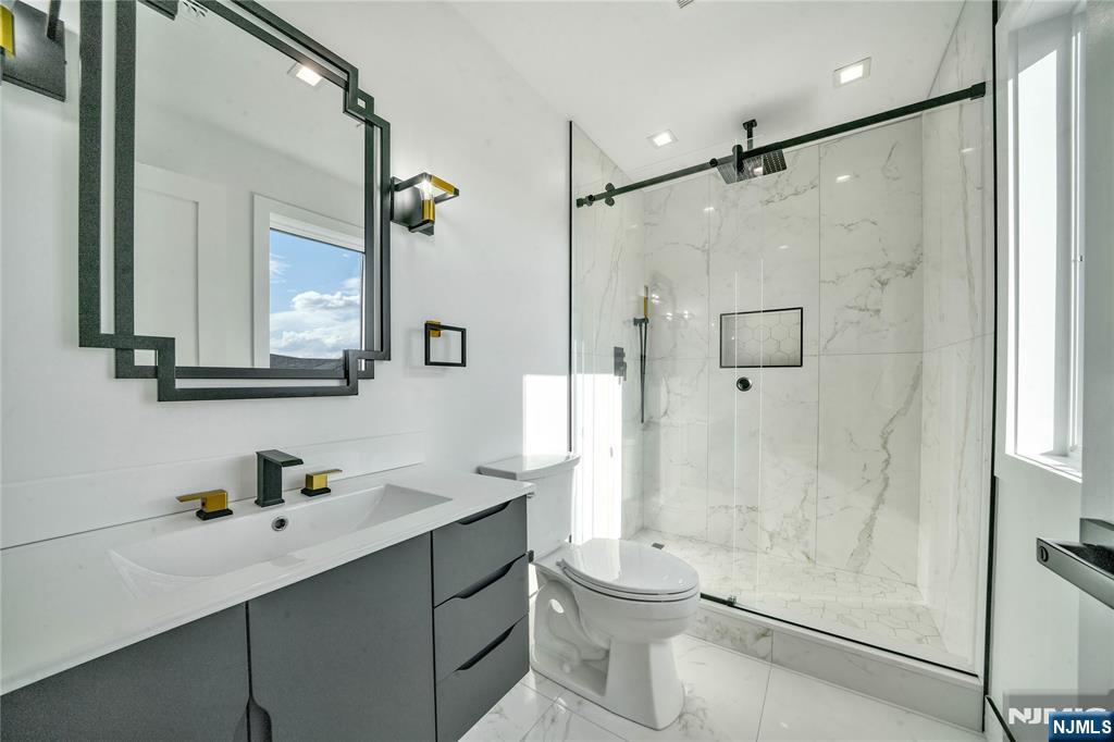 428 6th Street A