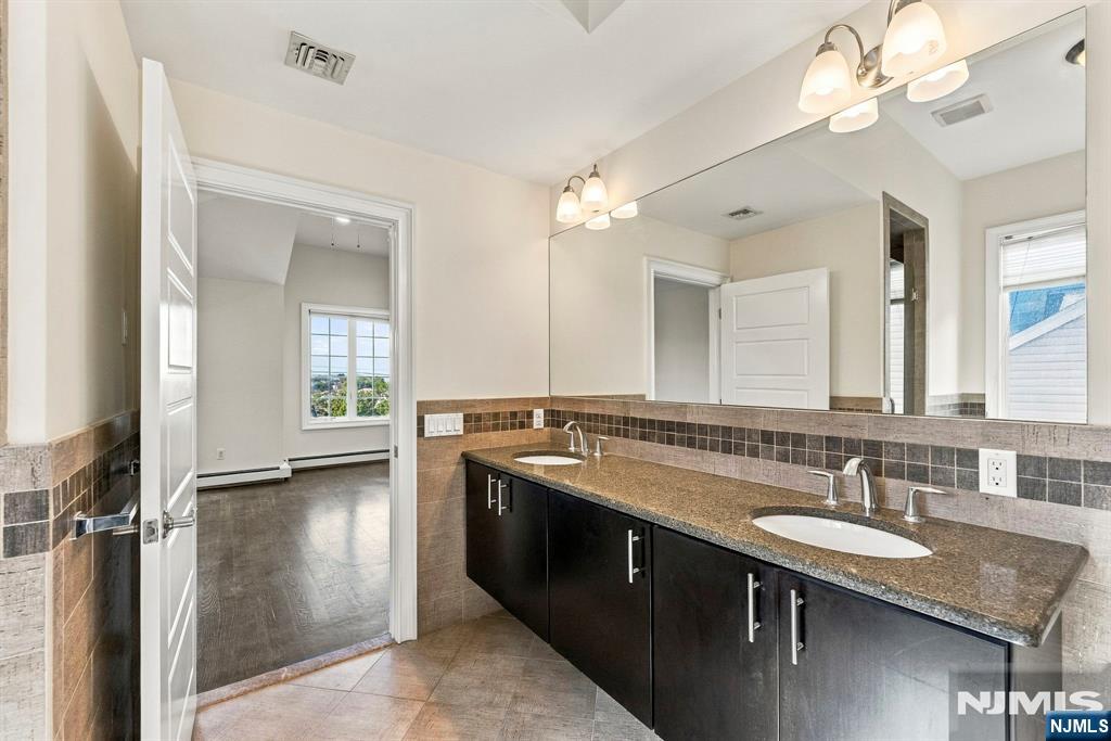 125 Edsall Boulevard B