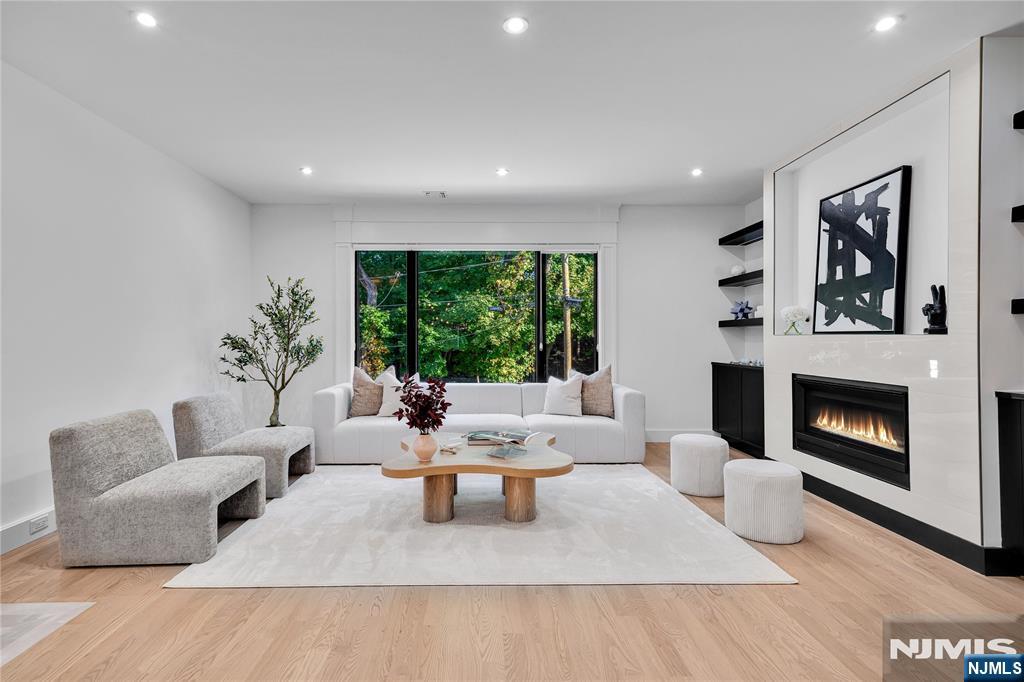 253 5th Street B