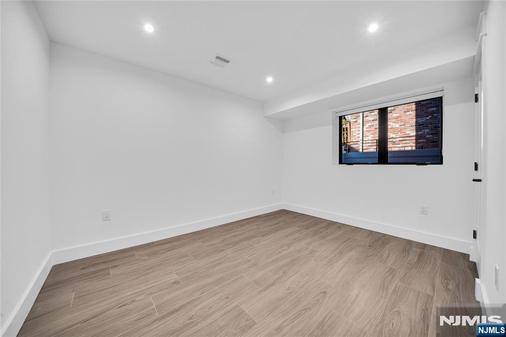 253 5th Street B