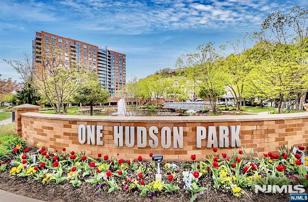 1709 Hudson Park 1709