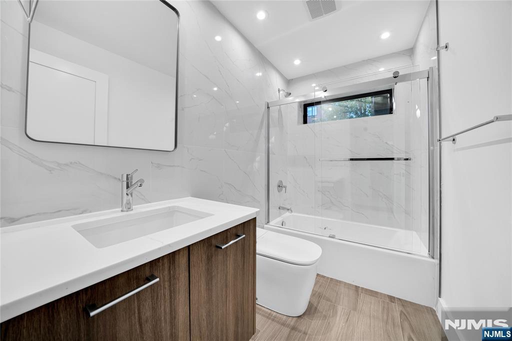 253 5th Street B