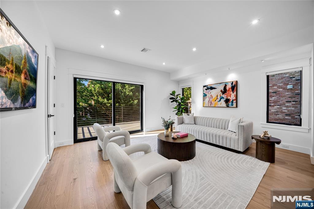 253 5th Street B