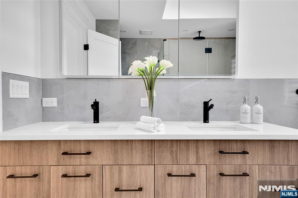 253 5th Street B