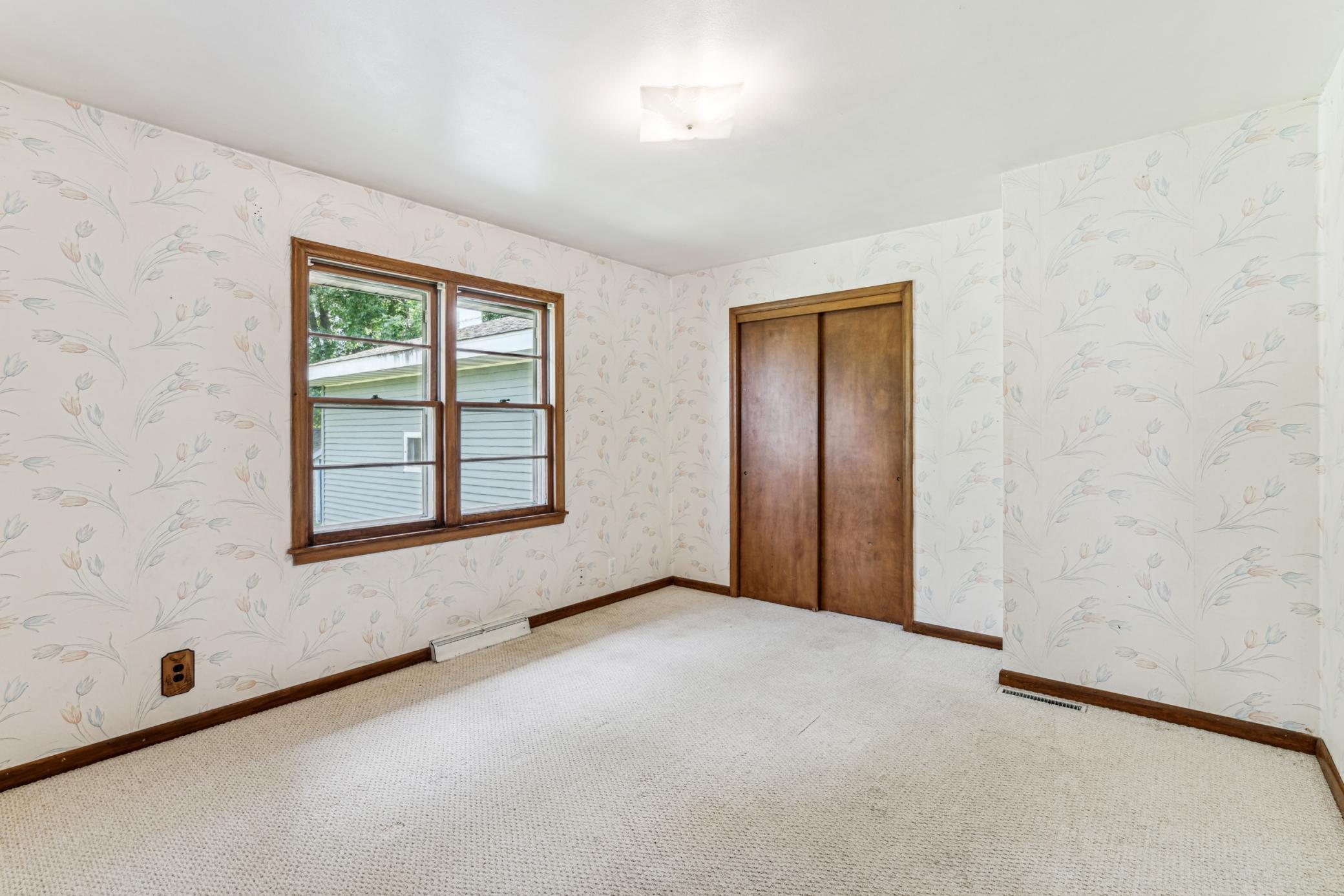 108 2nd Street SE