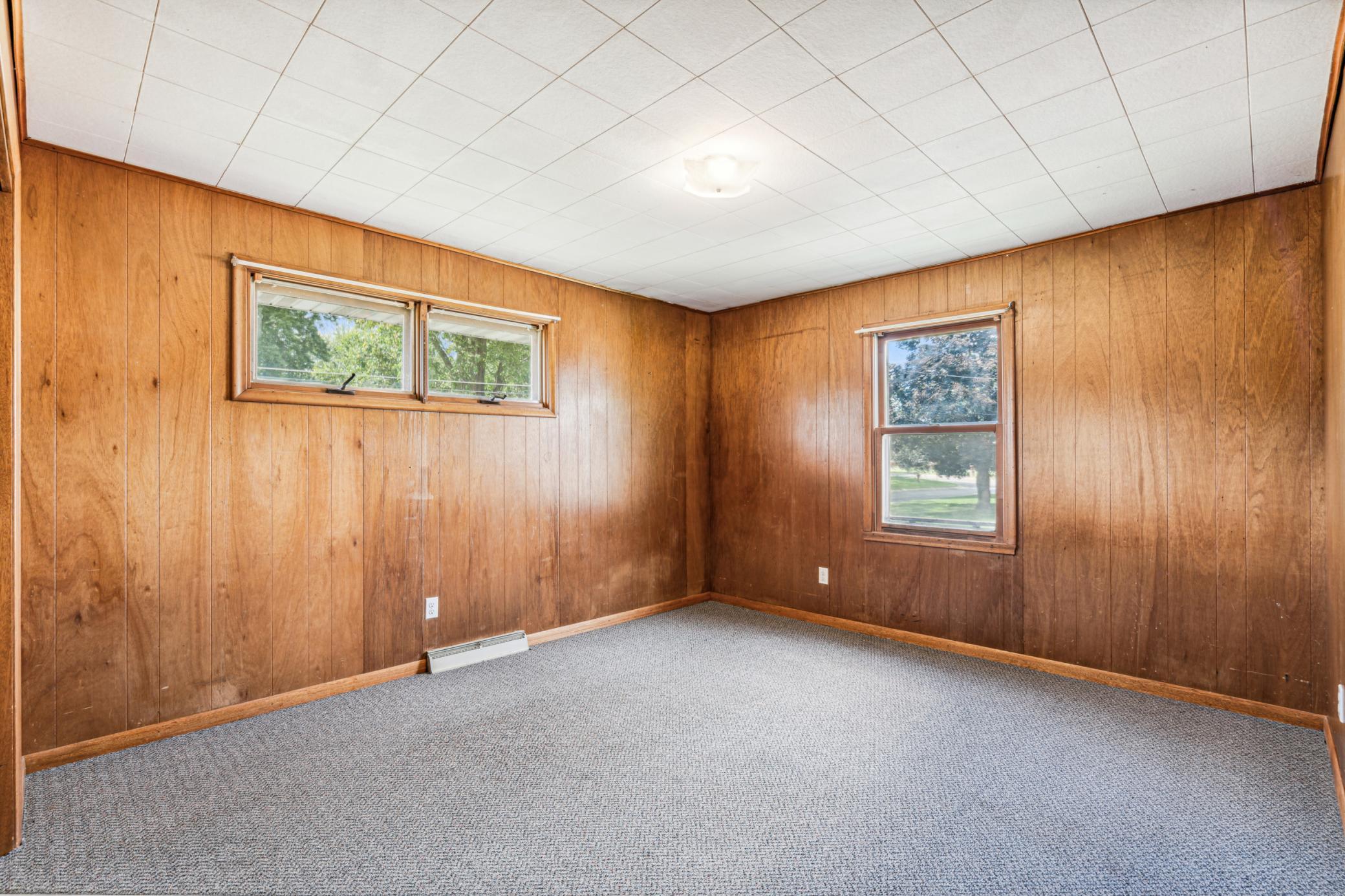 108 2nd Street SE