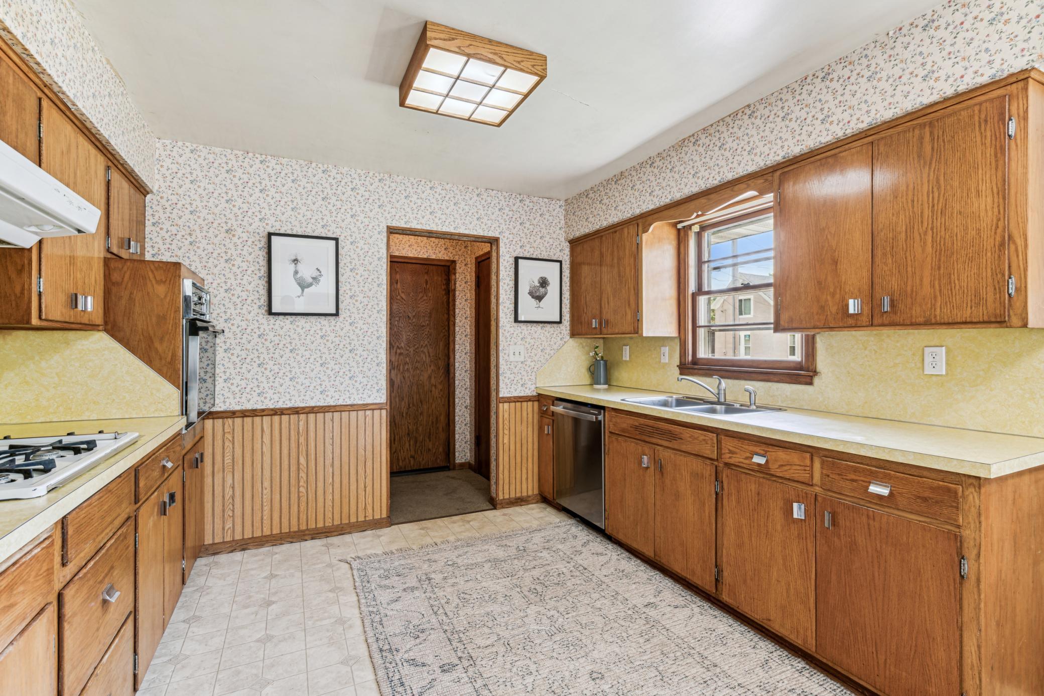 108 2nd Street SE
