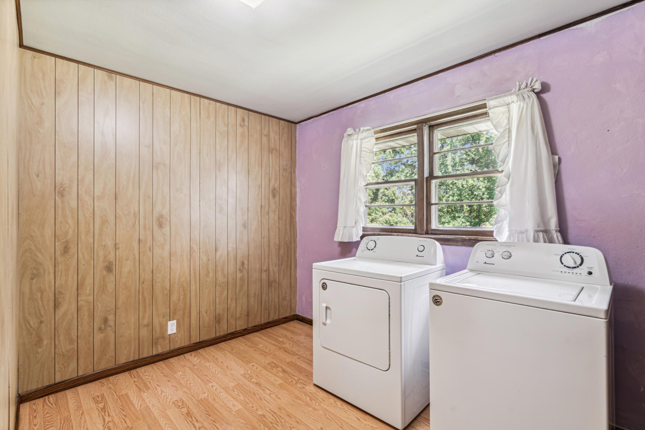108 2nd Street SE