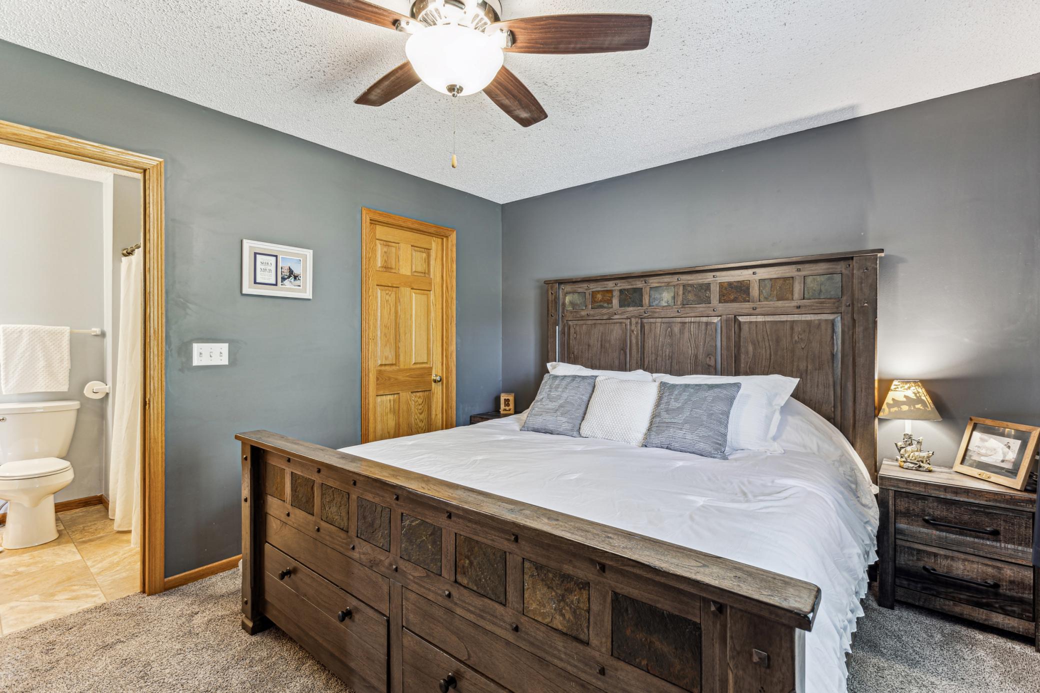 3150 Lake Ridge Drive