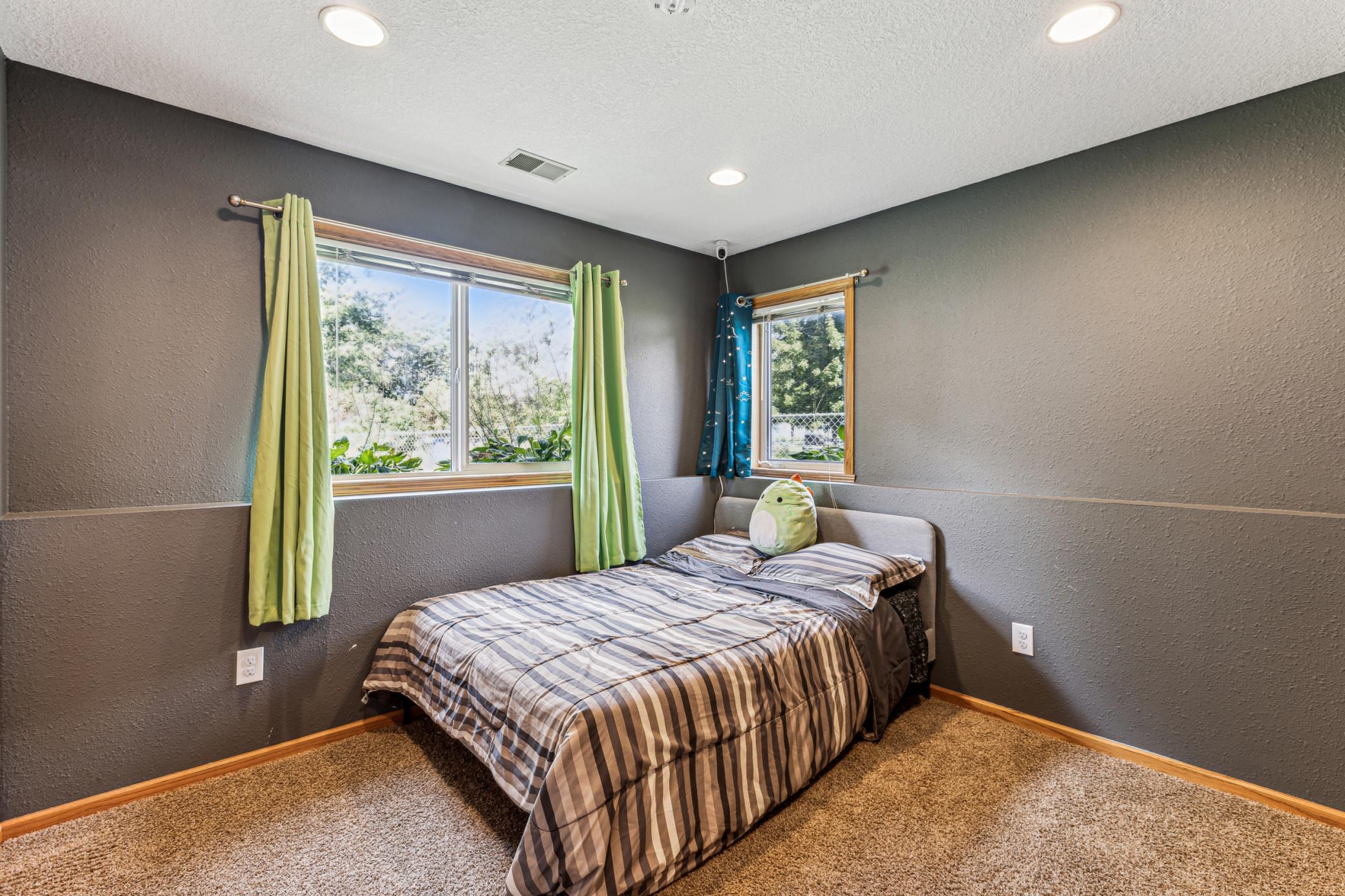 3150 Lake Ridge Drive