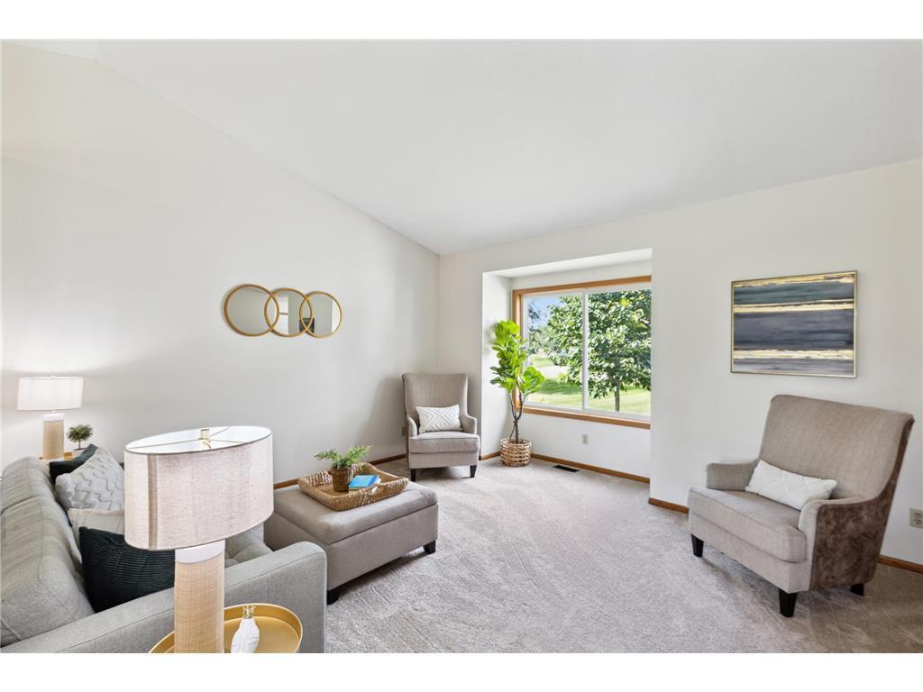 425 Pond View Road NW