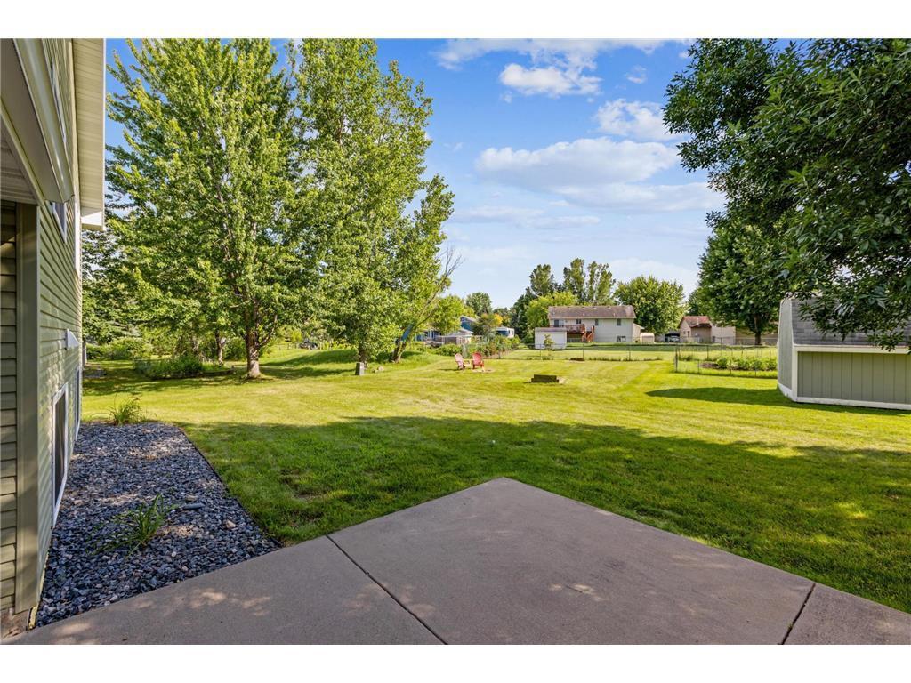 425 Pond View Road NW