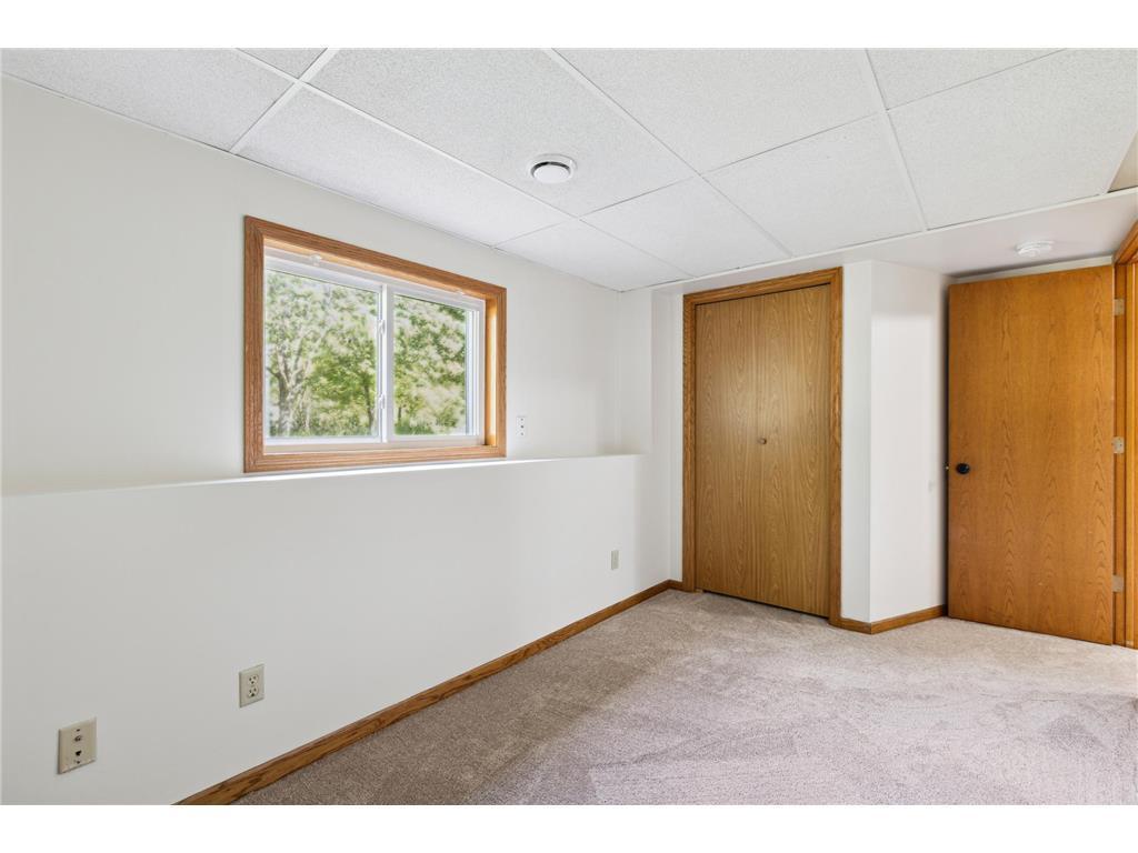 425 Pond View Road NW