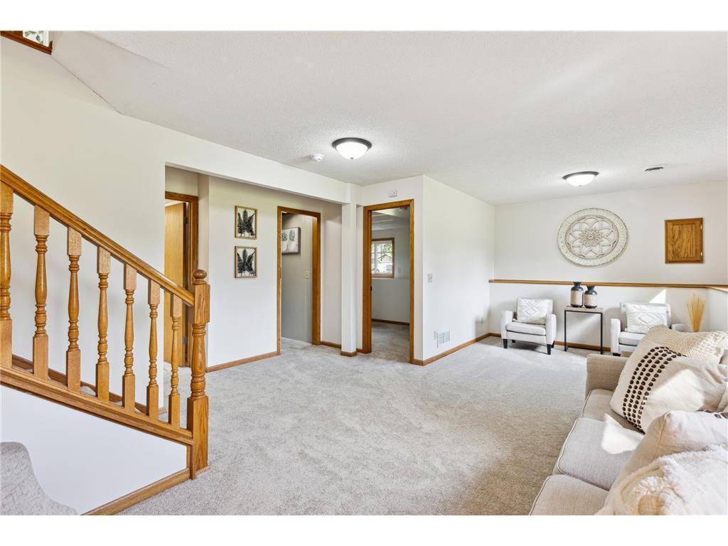 425 Pond View Road NW