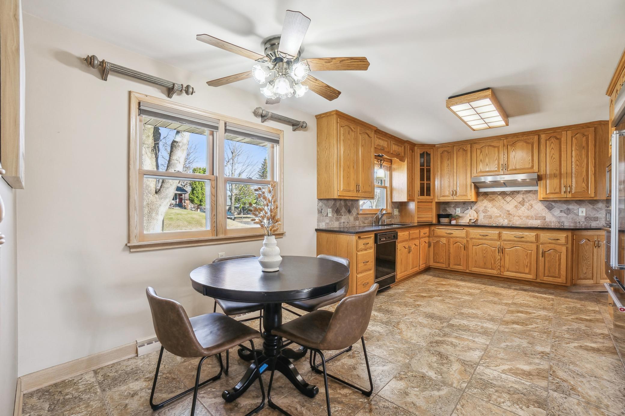 105 2nd Street NE